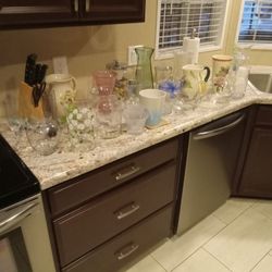 Need A Vase? Make Offer On One Or All