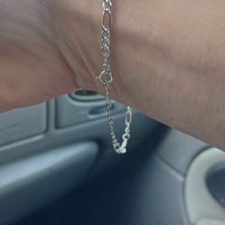 10 k white gold bracelet