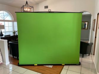 EMART 77x92in Collapsible Green Screen