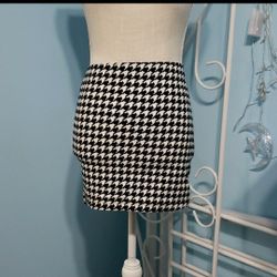 Houndstooth Bodycon Mini Skirt