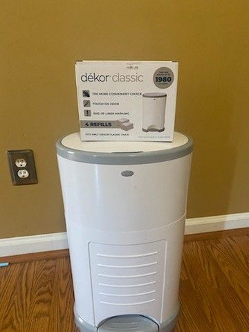 Dekor Diaper Pail