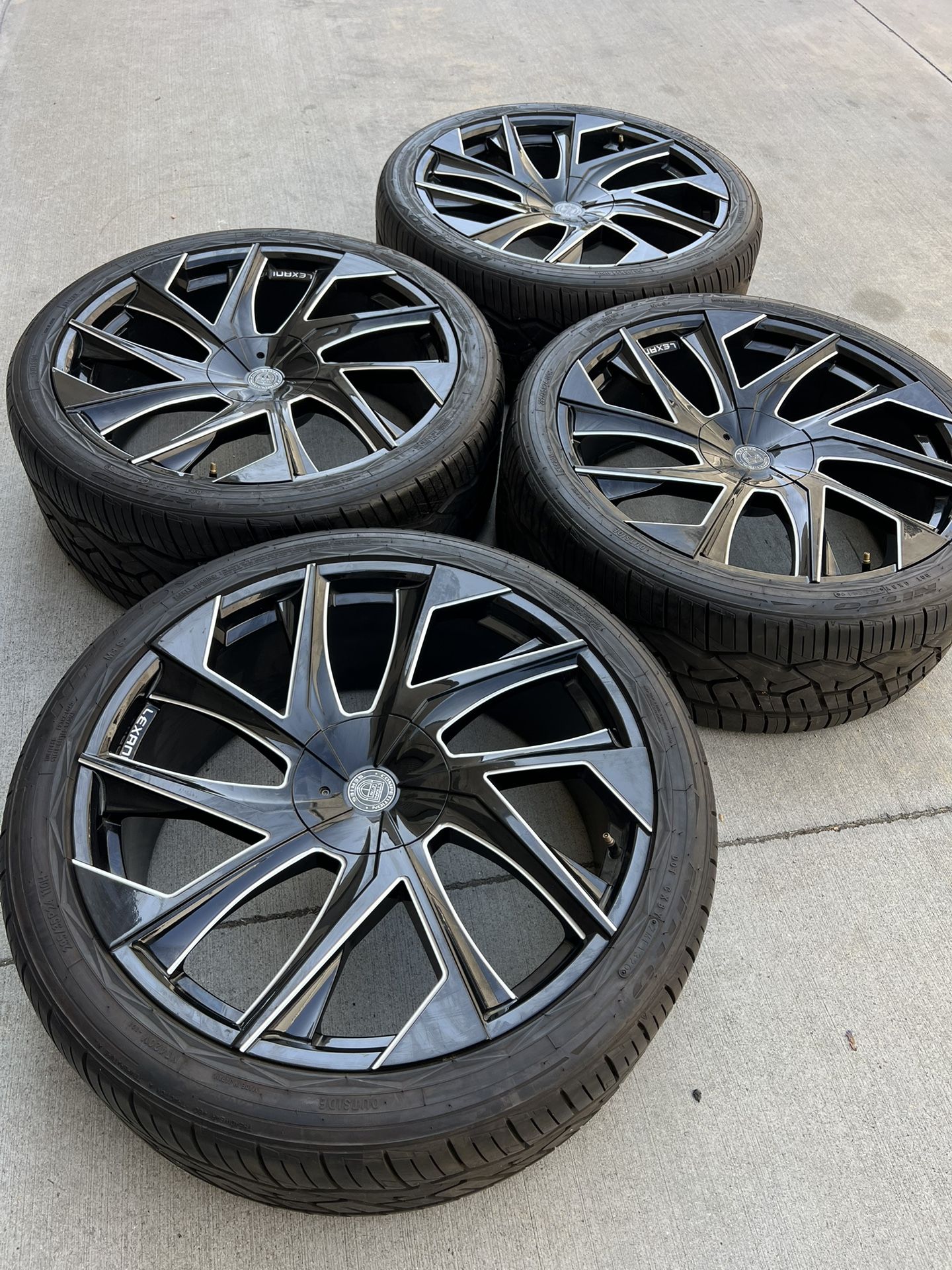 Wheel And Tires Set 95% Condition New