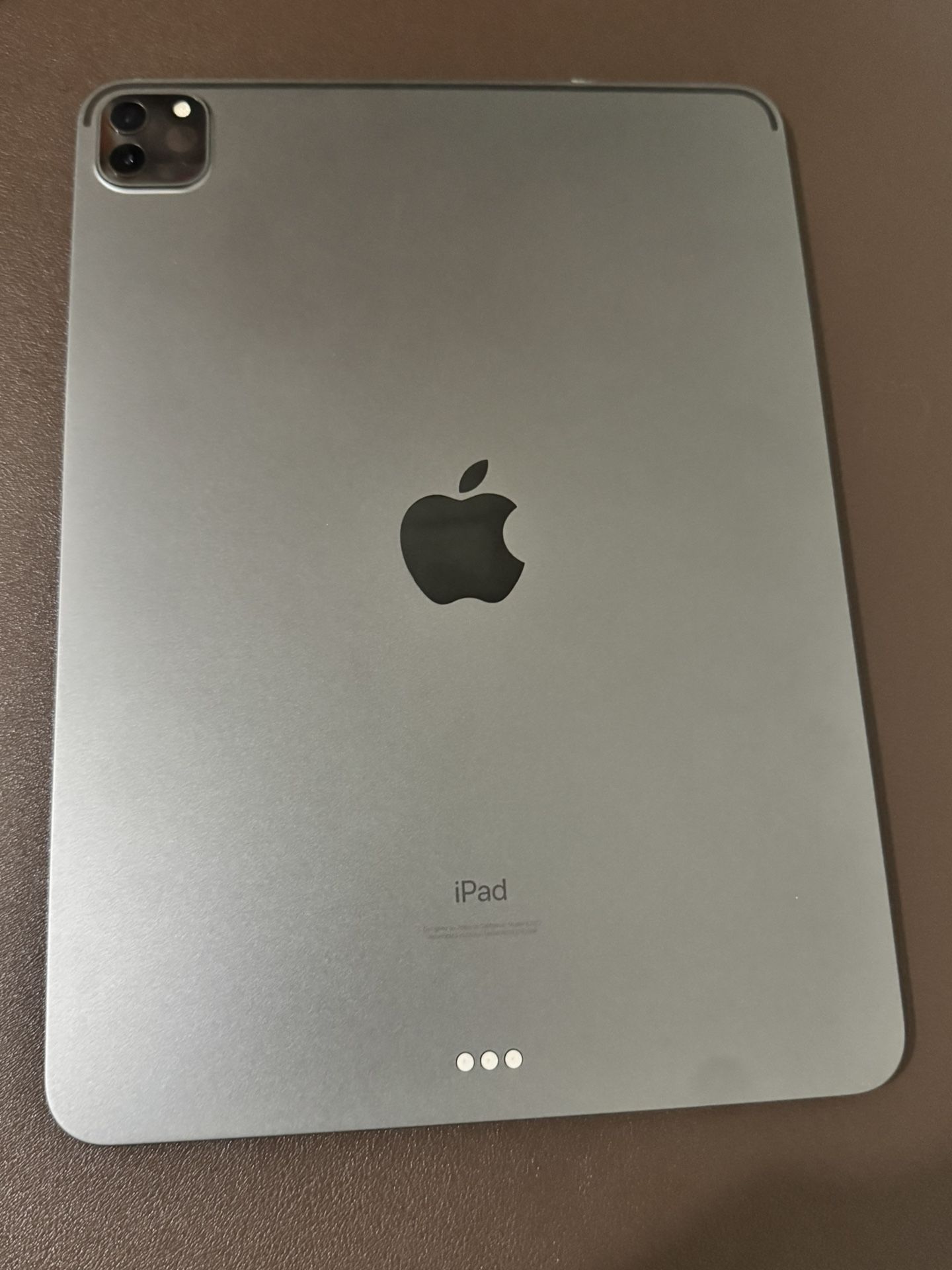 Apple iPad Pro (3rd Gen), Magic Keyboard, Apple Pencil (2nd Gen), Additional Hard Case