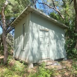 Small Shed 