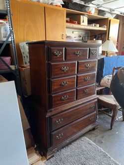 Dresser