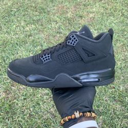 Air Jordan 4 “Black Cat” Size 10