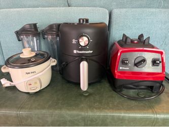 KITCHEN BUNDLE: VitaMix Blender, Air Fryer & Rice Cooker