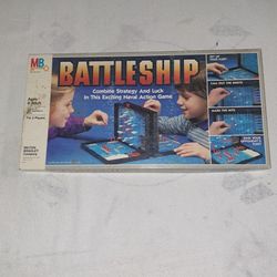 Vintage 1984 Battleship Naval Combat Game In Excellent New Condition (Is Complete Nothing Missing)