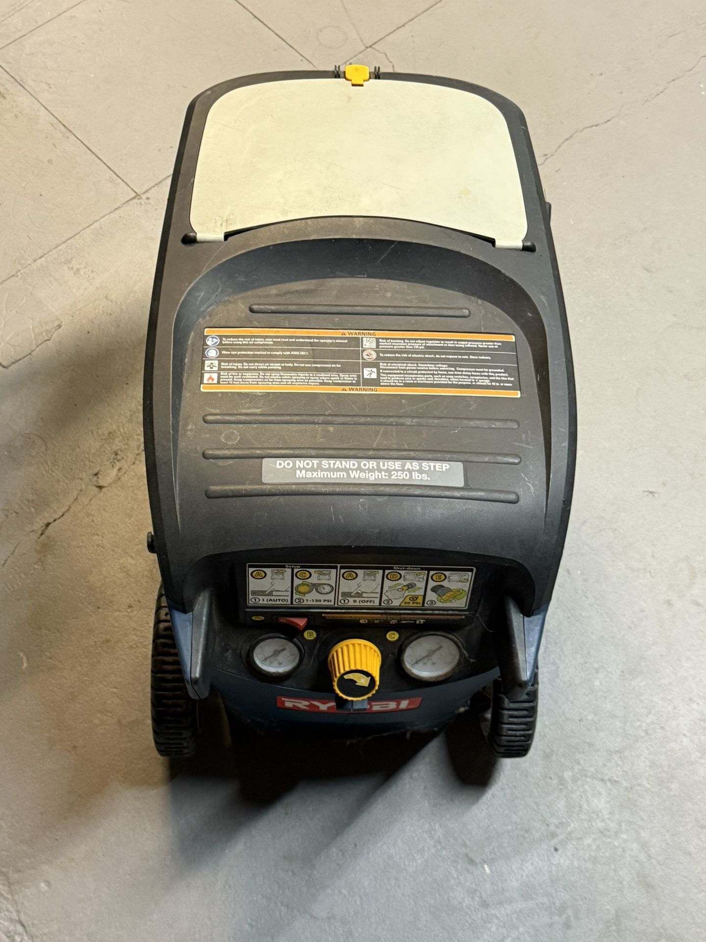 Ryobi 3 Gallon Air Compressor 
