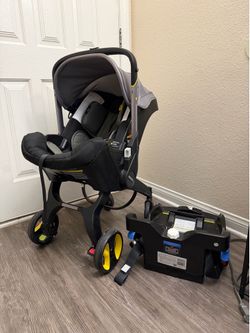 Doona+ Car Seat/Stroller with Base!