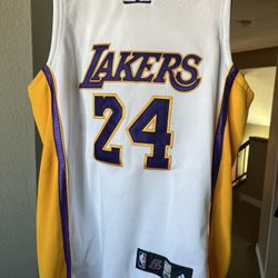 L.A Lakers Kobe Bryant Adidas Jersey 