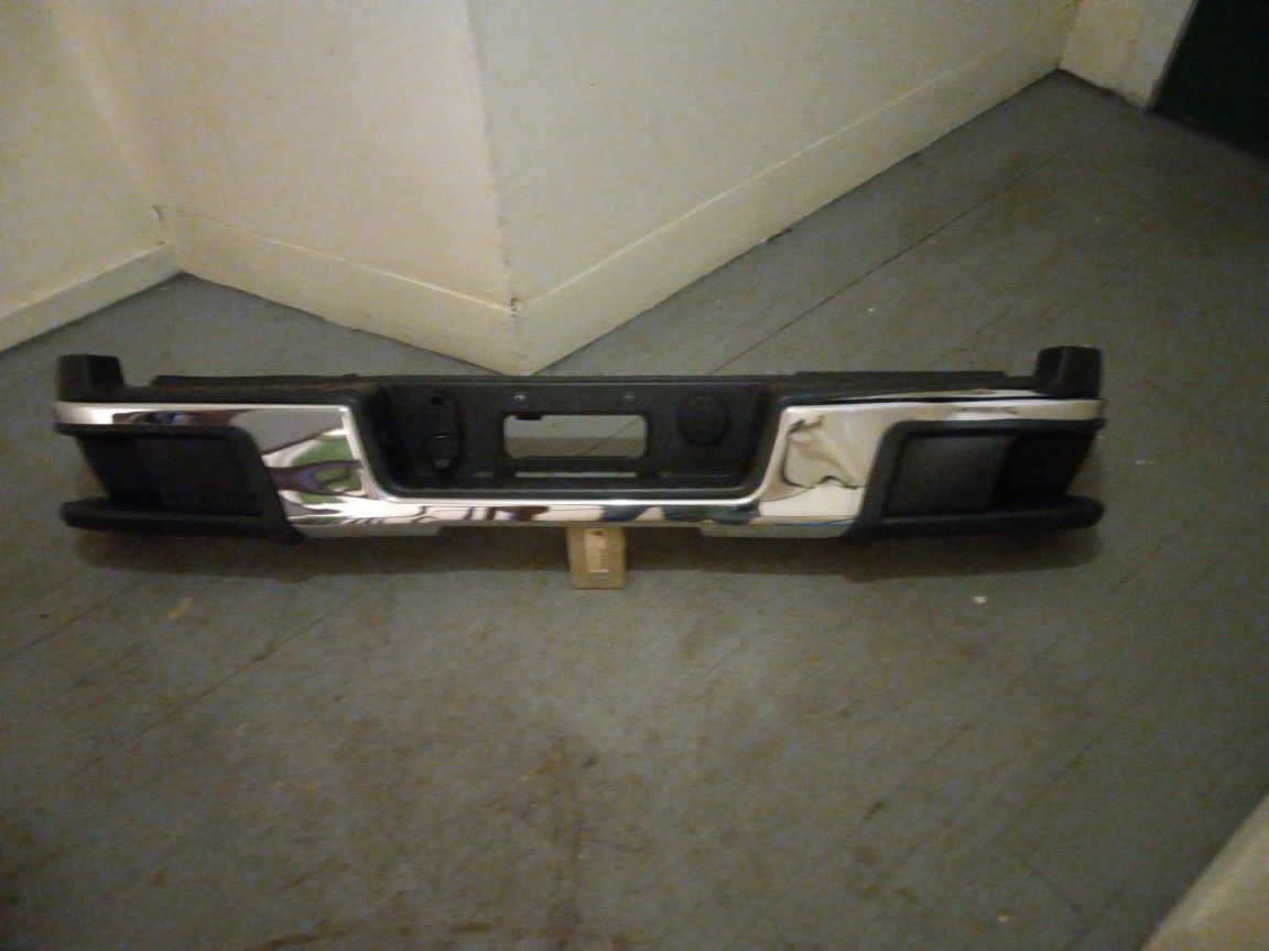 Chevy Colorado And GMC Canyon Rear Bumper Assembly