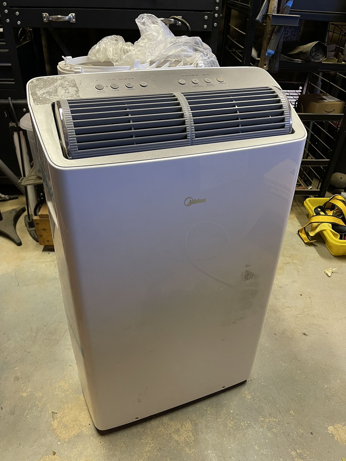 Midea 14000 BTU air Conditioner