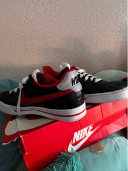 Nike Women’s Sweet Ace (9.5)