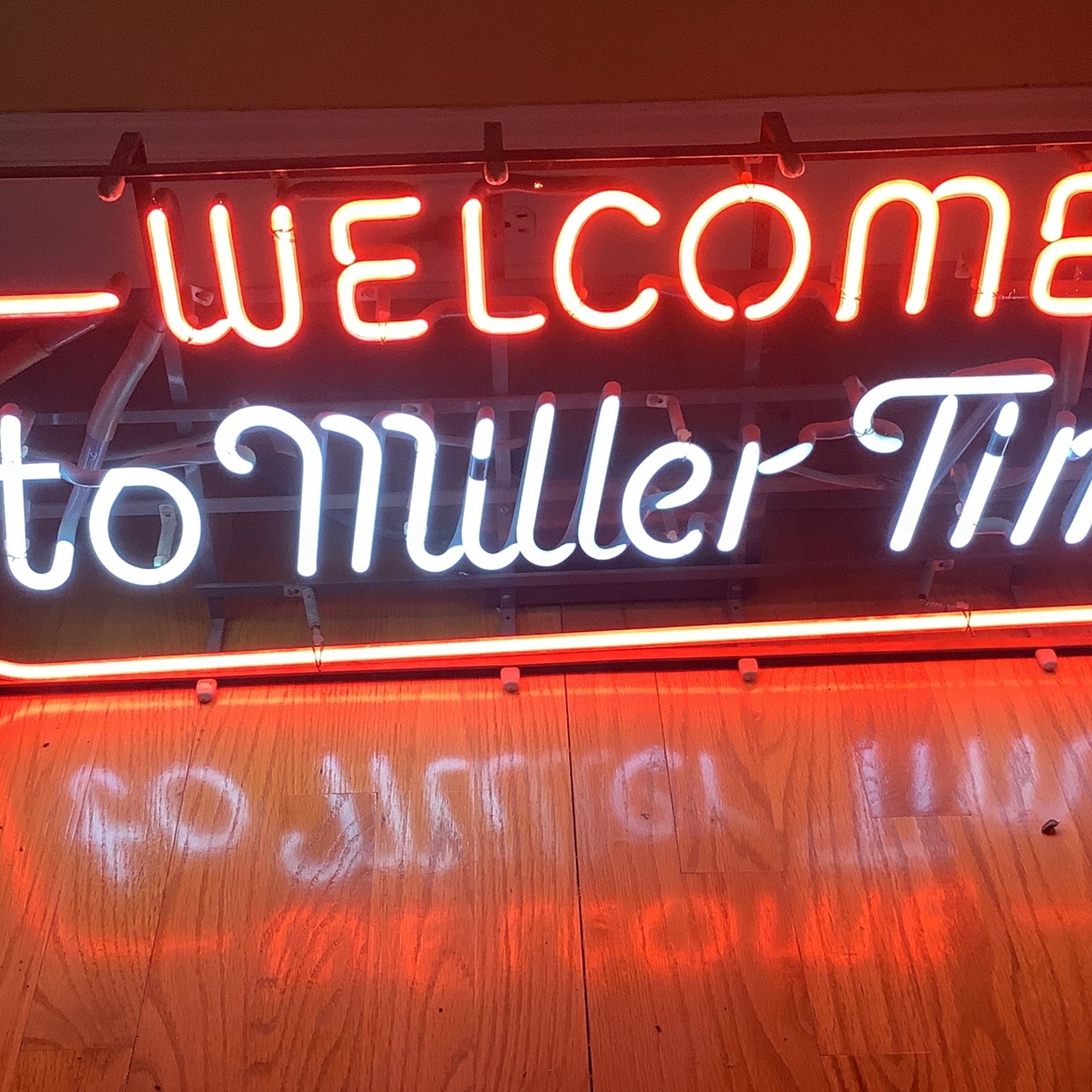 Neon Sign Miller Time
