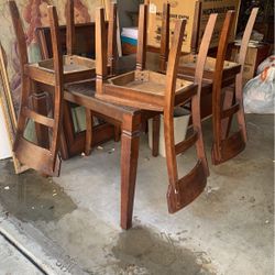 4 Chair Dinning Set