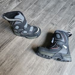 Kids Snow Boots Size 12