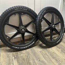 GT BMX TOMAHAWK MAGS. MADE IN THE USA old school VINTAGE 20”WHEELS 90'S