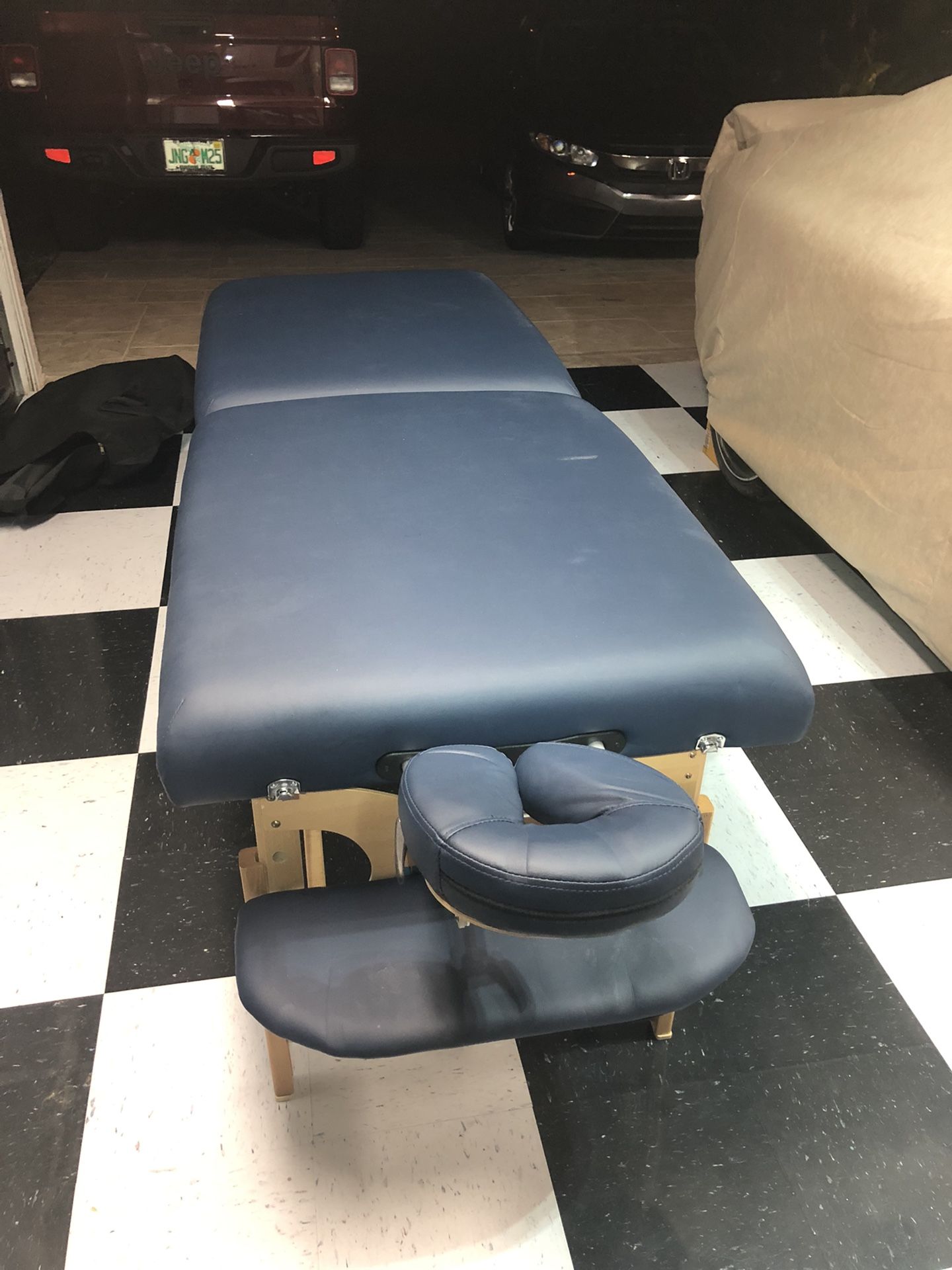 Ironman Mojave Massage Table W/ Accessories