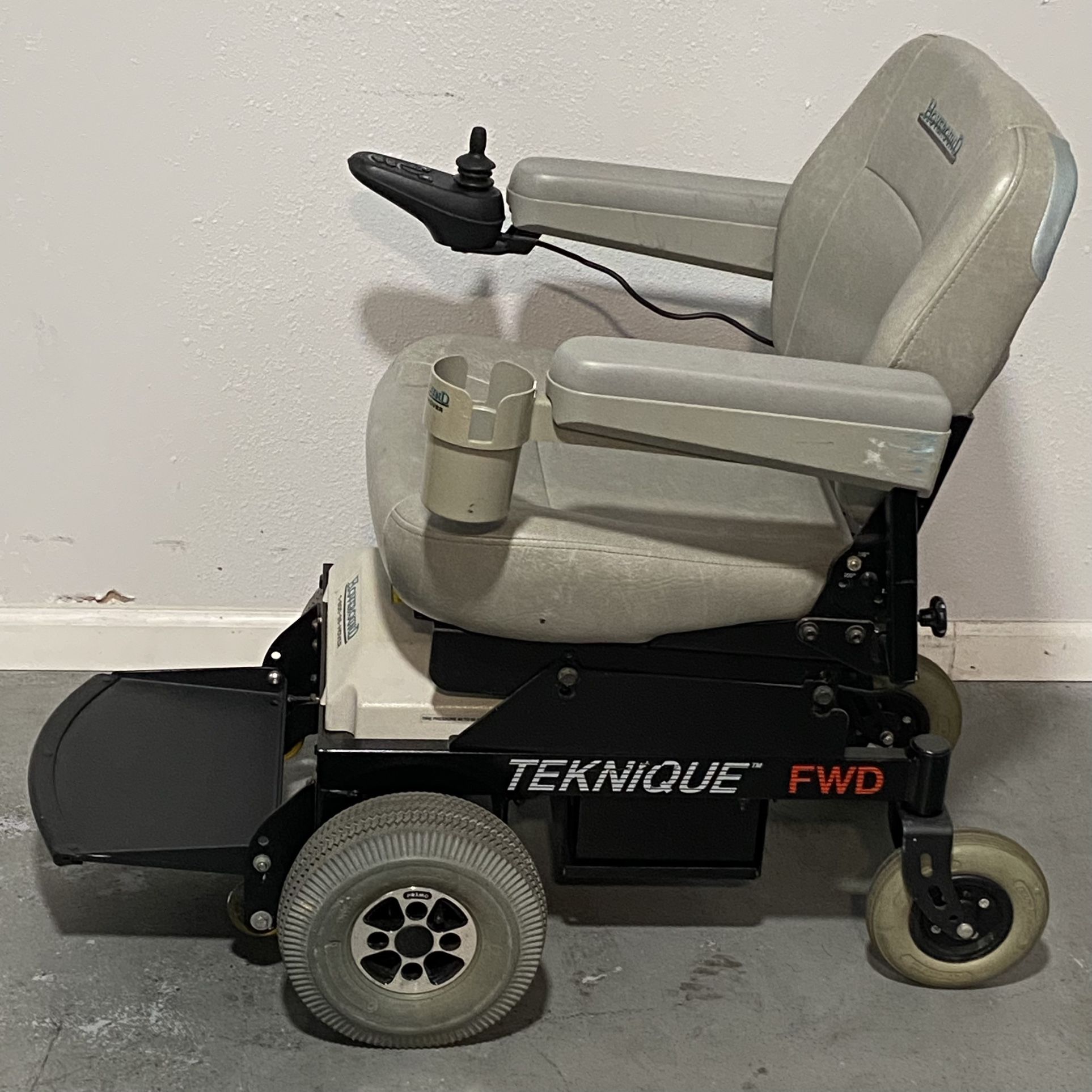 Hoveround Teknique FWD Power Wheelchair for Sale in Houston, TX OfferUp