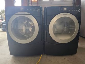 Washer and dryer *Working* Maytag