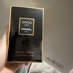 Chanel coco black 