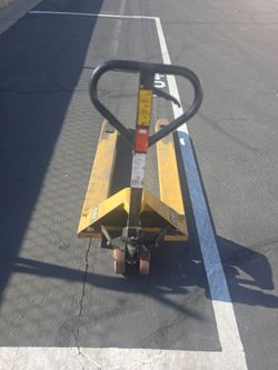 Pallet jack