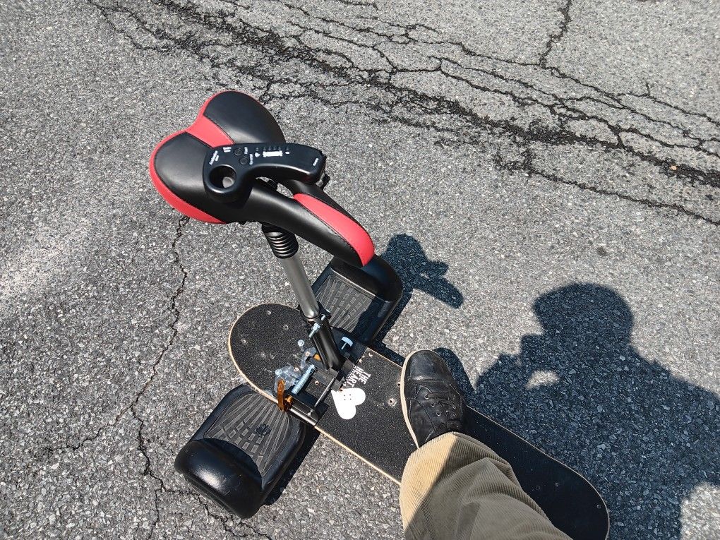Electric Hovertrike 2000w 25mph 25miles Range 220lbs Riders Weight