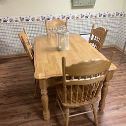 Kitchen Table And Chairs 