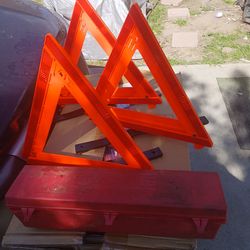 3 piece triangle warning kit