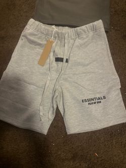 Essentials Shorts Size Medium Light gray oatmeal
