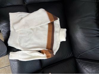 5 fleece/knitted shirts