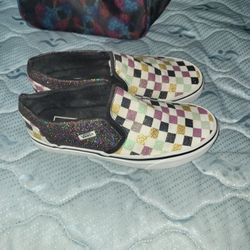 VANS SHOES!! SIZE 8 W