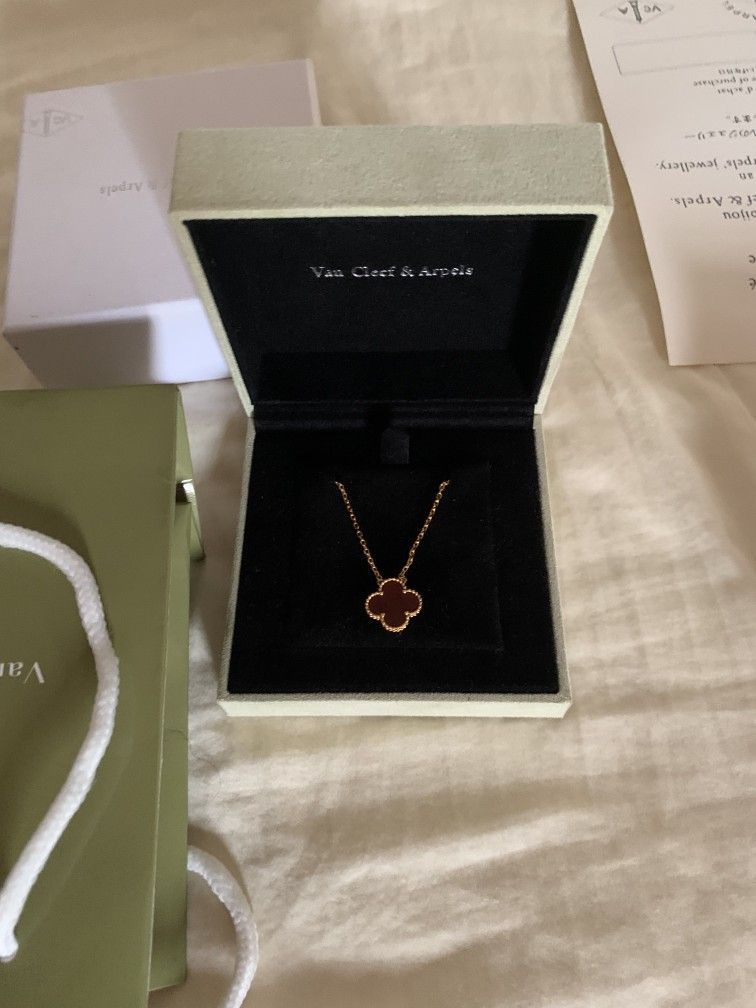 Van Cleef & Arpels VCA Alhambra Necklace – Gold Plated, New in Box