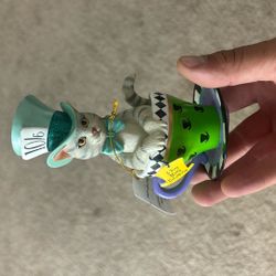 Disney Hamilton Collection “Purr-fectly Mad” Cat Figurine – Excellent Condition