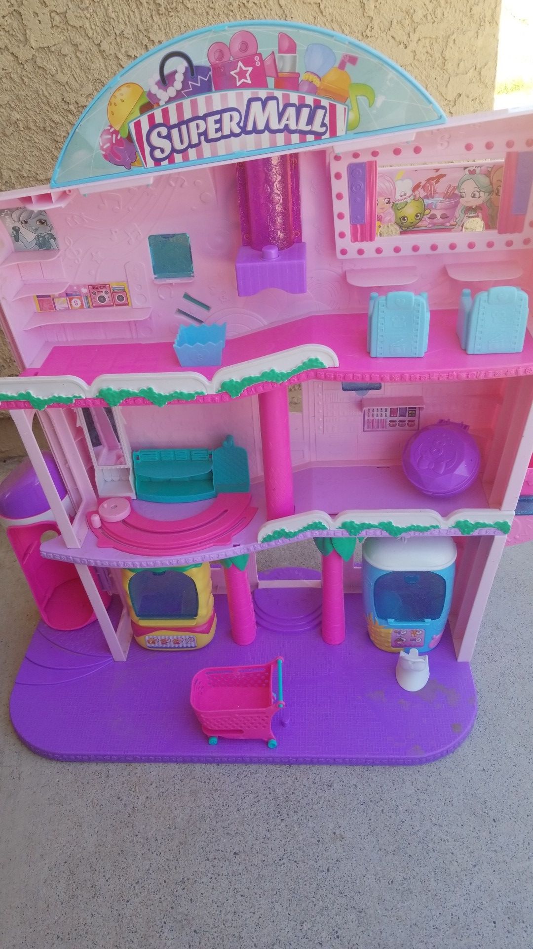 SuperMall shopkins & Fisher Price