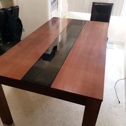 Kitchen Table  / Dining Table 