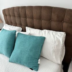 Headboard 