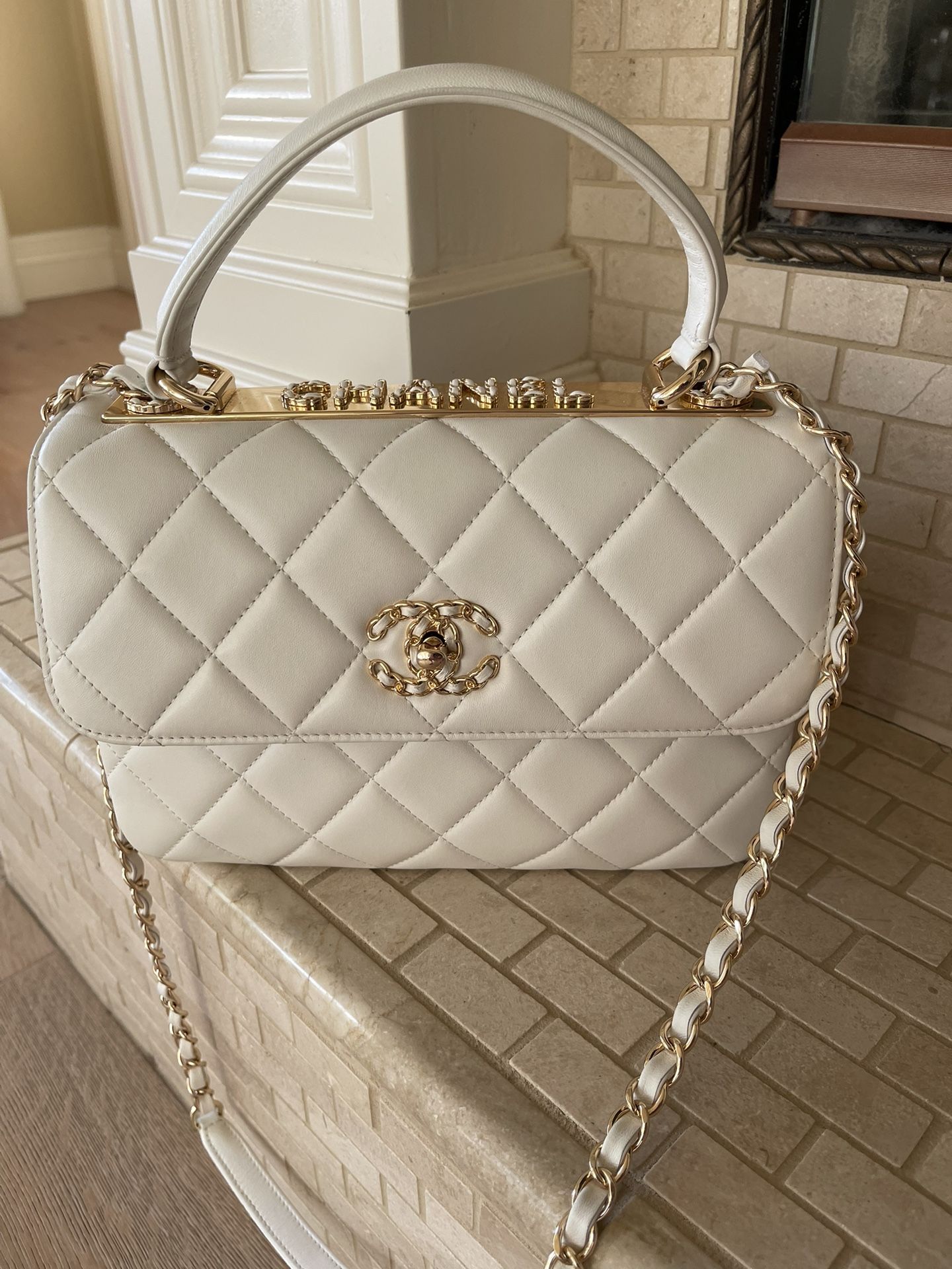 Chanel Trendy CC Handbag - White / Off white - Gold Hardware - Calfskin Smooth Grain Leather - Gently Used