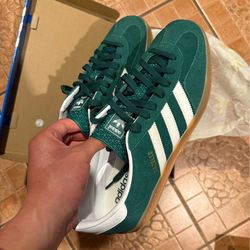 Adidas Gazelle men’s size 10.5