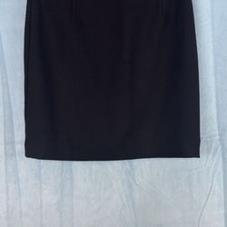 Suzelle 100% Wool Skirt Black - Size 4