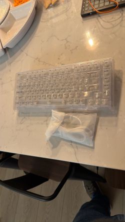 Keyboard Transparent Yunzii X75 Pro 82% (Check description)