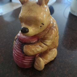 Disney Classic Winnie the Pooh Ceramic piggy bank $15.00 see my other offers must pick up cash only no holds