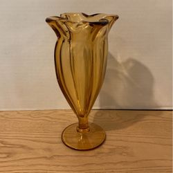 Amber Art Glass Footed Vase Ribbed Body Ruffled Edge, 9 1/2“ X 5“ L2
