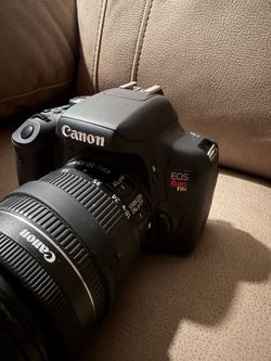 Canon EOS Rebel T6i