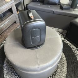Tenxoe Mini Carry-Fridge Or Warmer