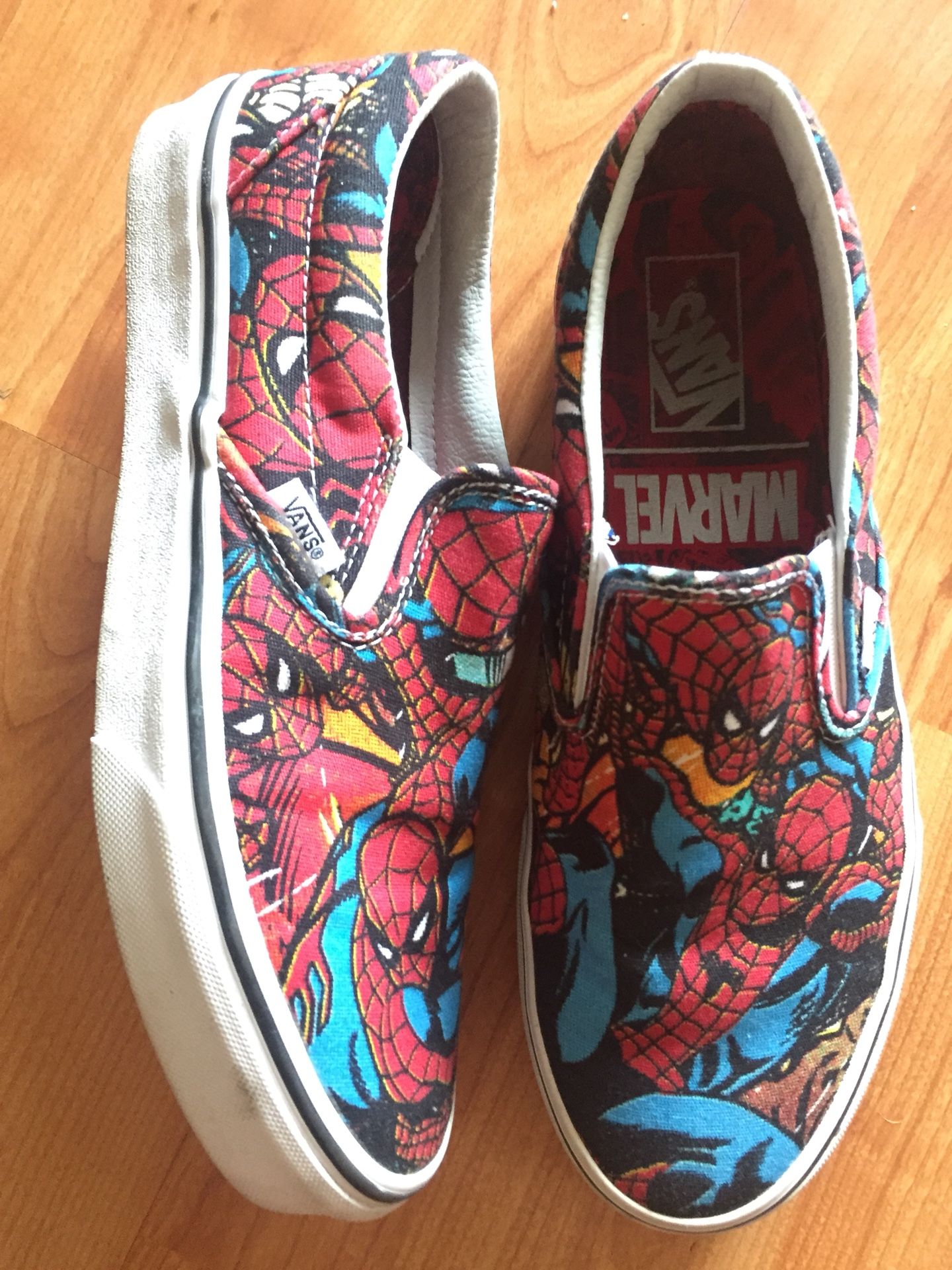 Vans Slip-On Marvel Spider Man sz 9