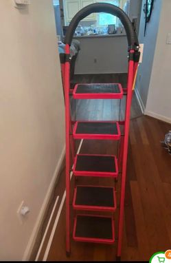 New 5 Step Folding Steel Ladder With Safety Handle Anti Slip Steps