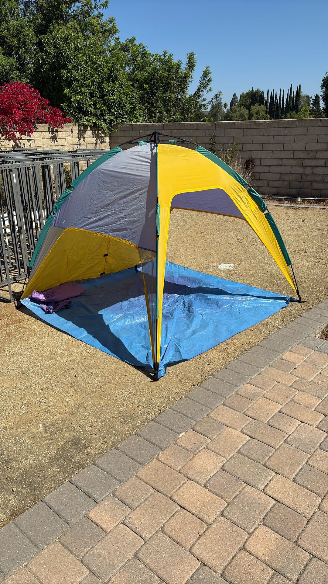 Beach Shade portable sun shelter Quick Setup