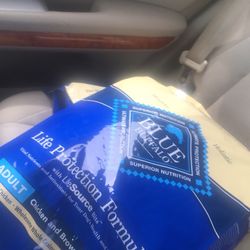 Blue Buffalo dog food 15lbs
